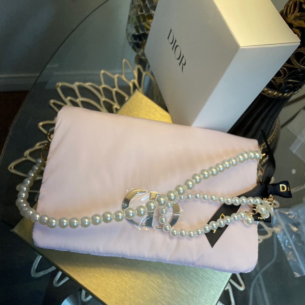 Dior - Picture 14 of 17